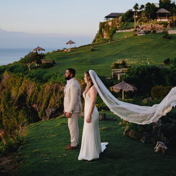 Tara Lauren Marigold Cathedral Veil - Picture 6 of 8
